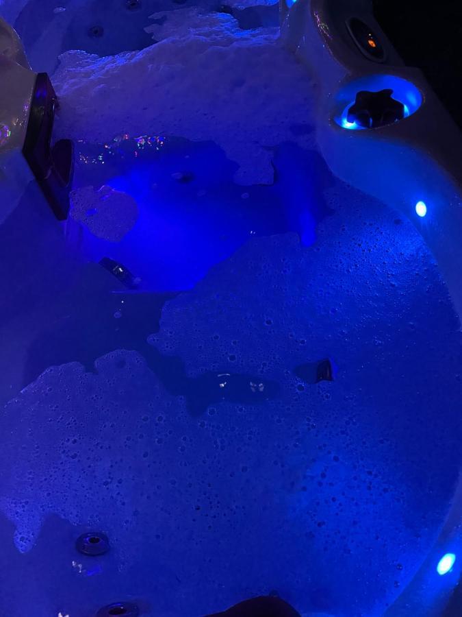Bankhead Accommodation With Hot Tub Aberdeenshire Gamrie Exteriör bild